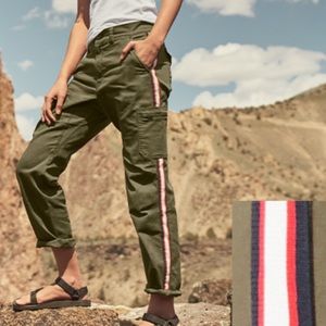 NWT! Athleta Summit Cargo Pant! Size 4!